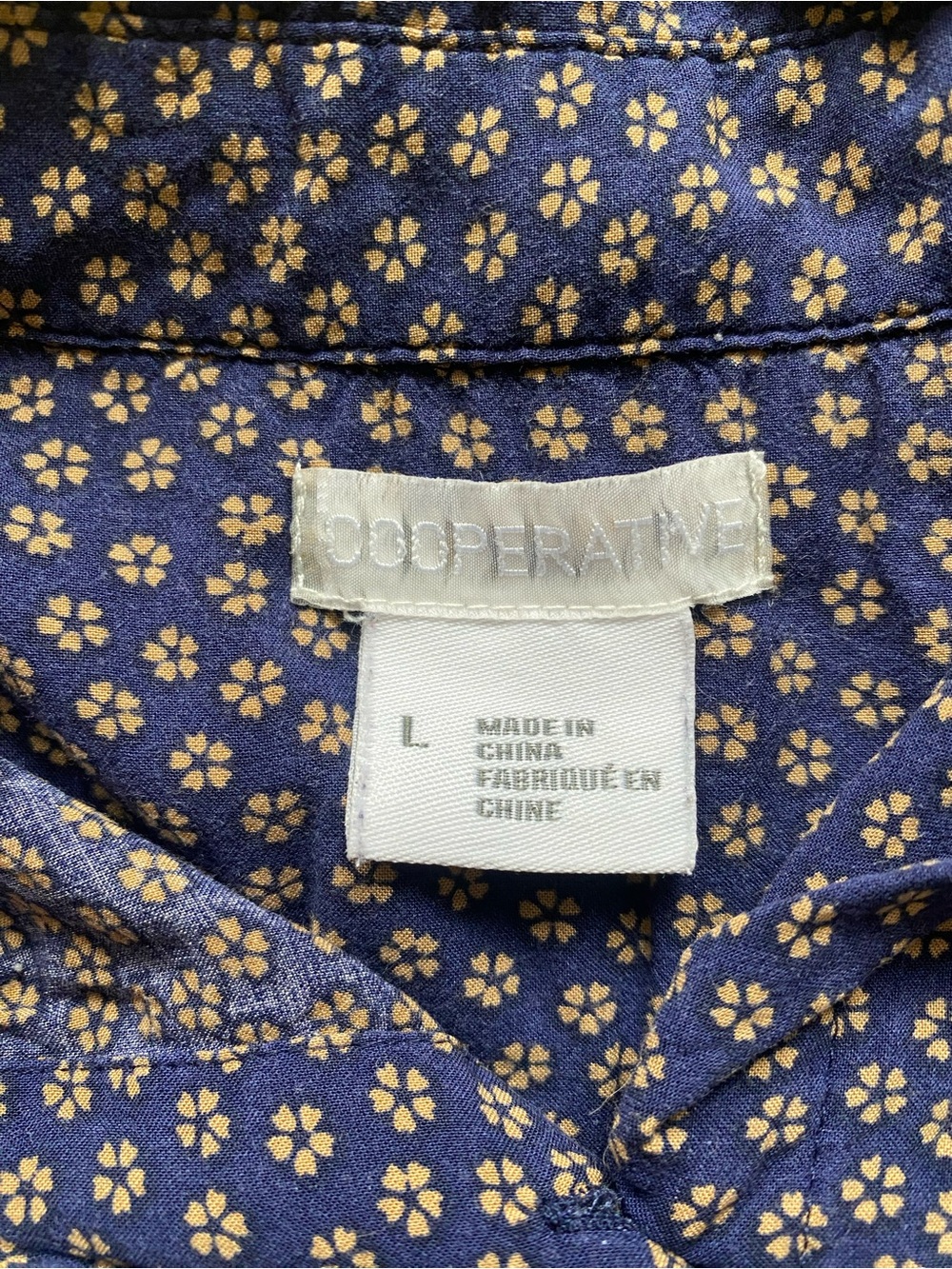 Urban Outfitters Cooperative Johnny Bowling Top, Navy Orange Pattern, size L - Picture 3 of 10